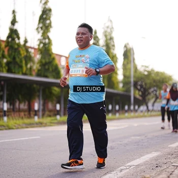 Runner Photo 8371666