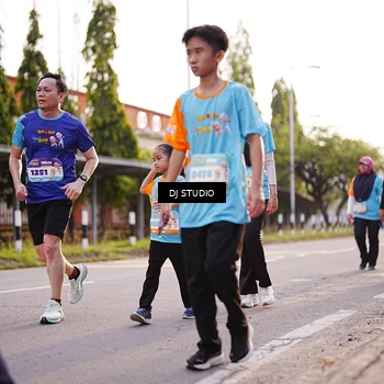 Runner Photo 8371843