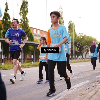 Runner Photo 8371844