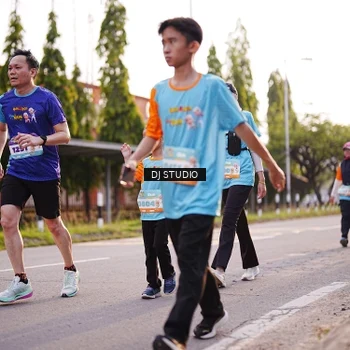 Runner Photo 8371849