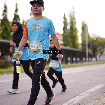Runner Photo 8372020