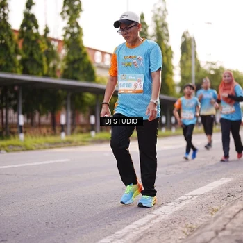 Runner Photo 8372022