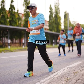 Runner Photo 8372024