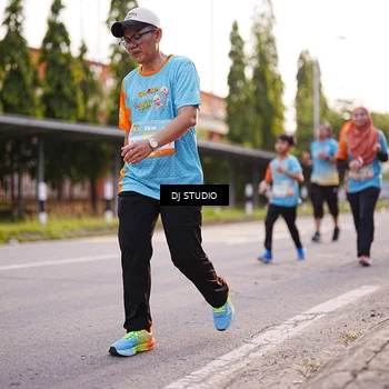 Runner Photo 8372026