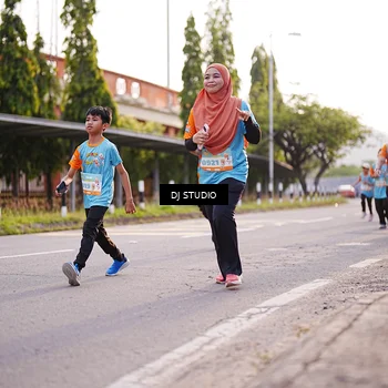Runner Photo 8372034
