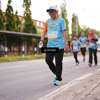 Runner Photo 8372037