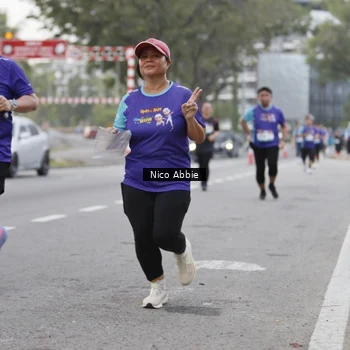 Runner Photo 8372069