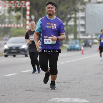 Runner Photo 8372080