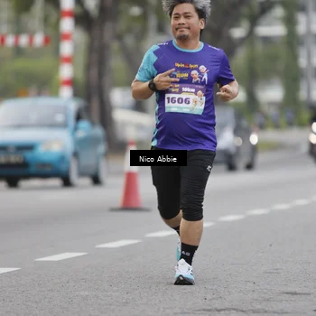Runner Photo 8372102