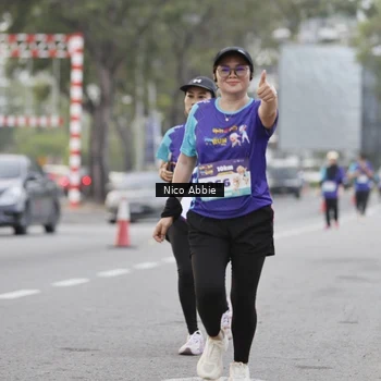 Runner Photo 8372113