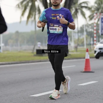 Runner Photo 8372199