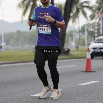 Runner Photo 8372207