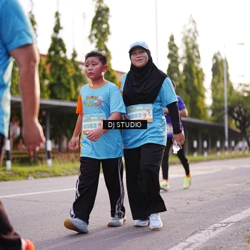 Runner Photo 8372239