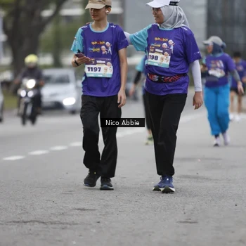 Runner Photo 8372243
