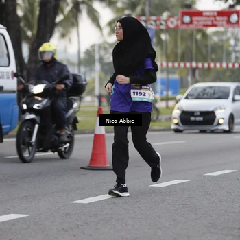 Runner Photo 8372246