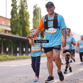 Runner Photo 8372252