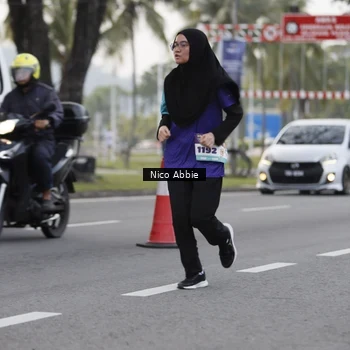 Runner Photo 8372260