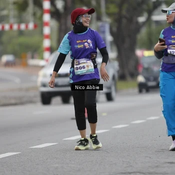 Runner Photo 8372273
