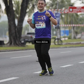 Runner Photo 8372301