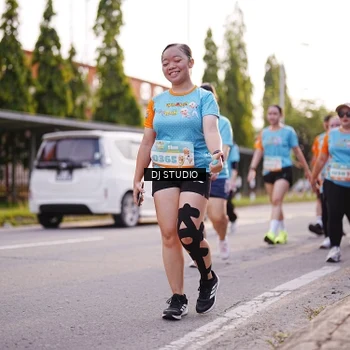 Runner Photo 8372309