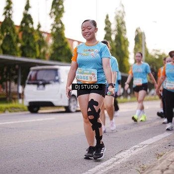 Runner Photo 8372311