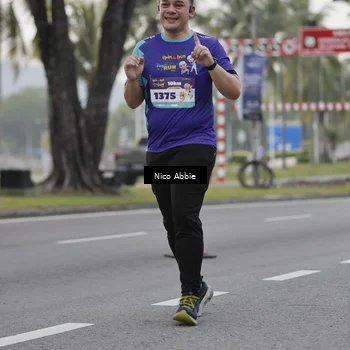Runner Photo 8372315