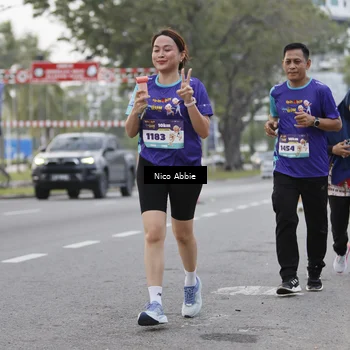 Runner Photo 8372336