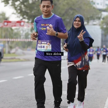 Runner Photo 8372345