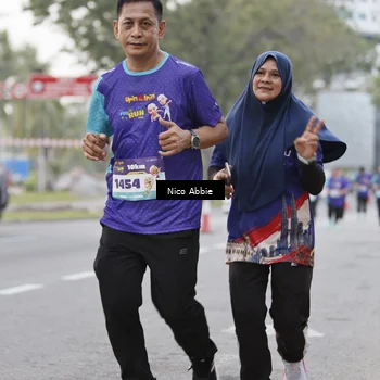 Runner Photo 8372353