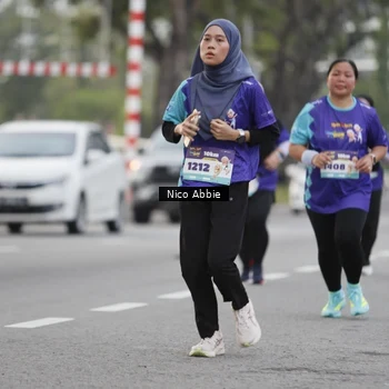 Runner Photo 8372359
