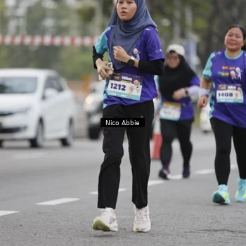 Runner Photo 8372364