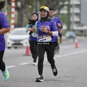 Runner Photo 8372374