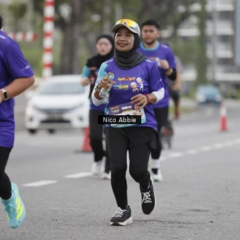Runner Photo 8372377