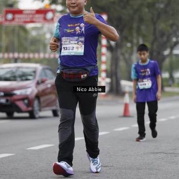 Runner Photo 8372451