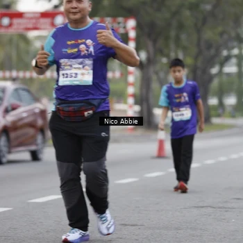 Runner Photo 8372455