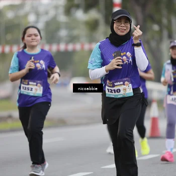 Runner Photo 8372511