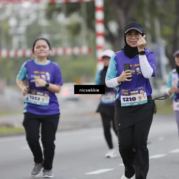 Runner Photo 8372515