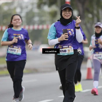 Runner Photo 8372529