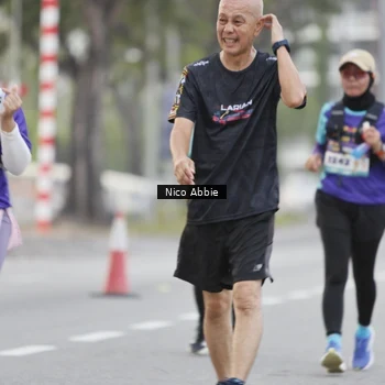 Runner Photo 8372555