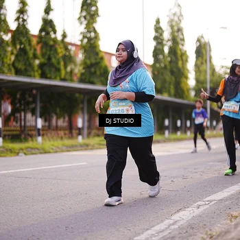 Runner Photo 8372597