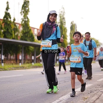 Runner Photo 8372637
