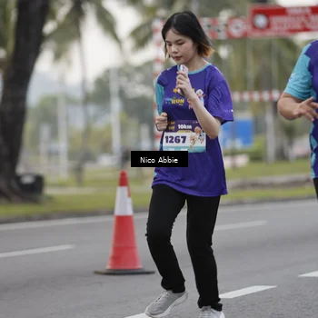 Runner Photo 8372656