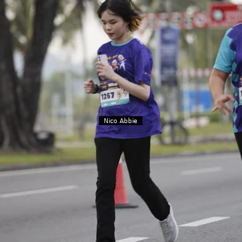Runner Photo 8372661