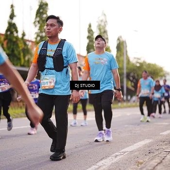 Runner Photo 8372695