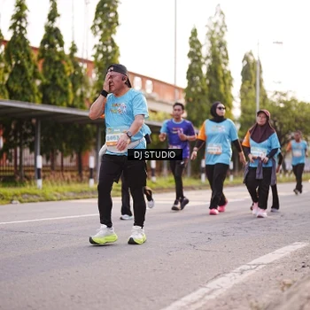 Runner Photo 8372776