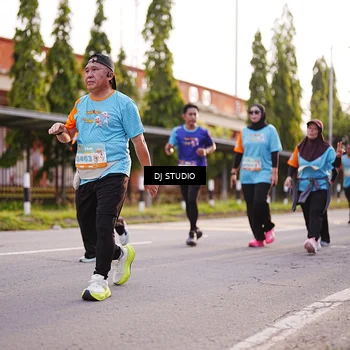 Runner Photo 8372829