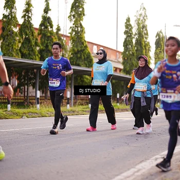 Runner Photo 8372851