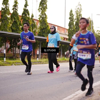 Runner Photo 8372857