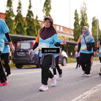 Runner Photo 8372909