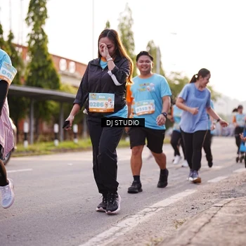 Runner Photo 8373041